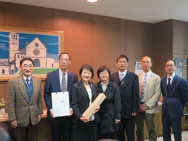 98堂
代表团赴日本高校交流访问